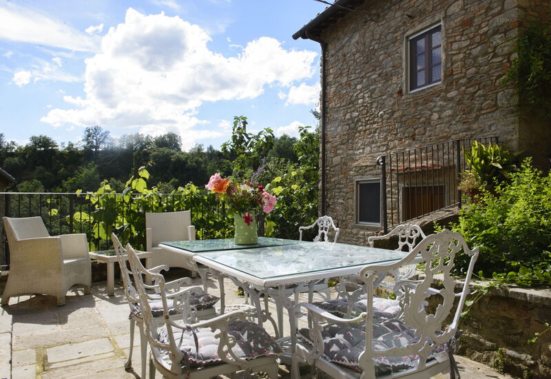 Il Canto Del Maggio Exclusive
