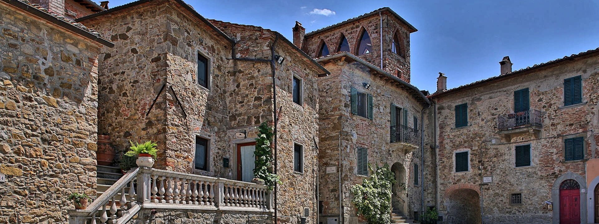 Il Pigionale: all'aperto, Esterni