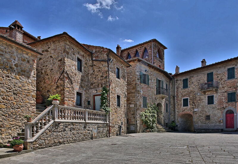 Il Pigionale: Building Exterior, Outdoor