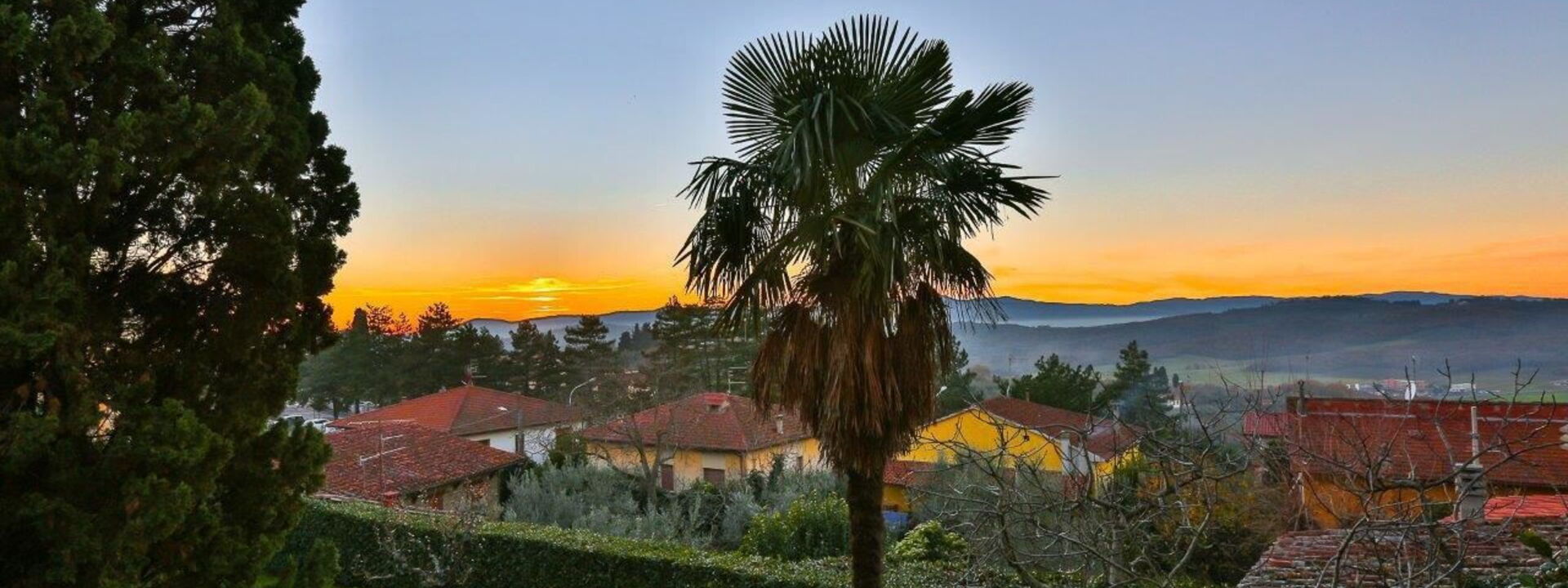 Villa Fracassini: Extérieur, Jardin, Vues