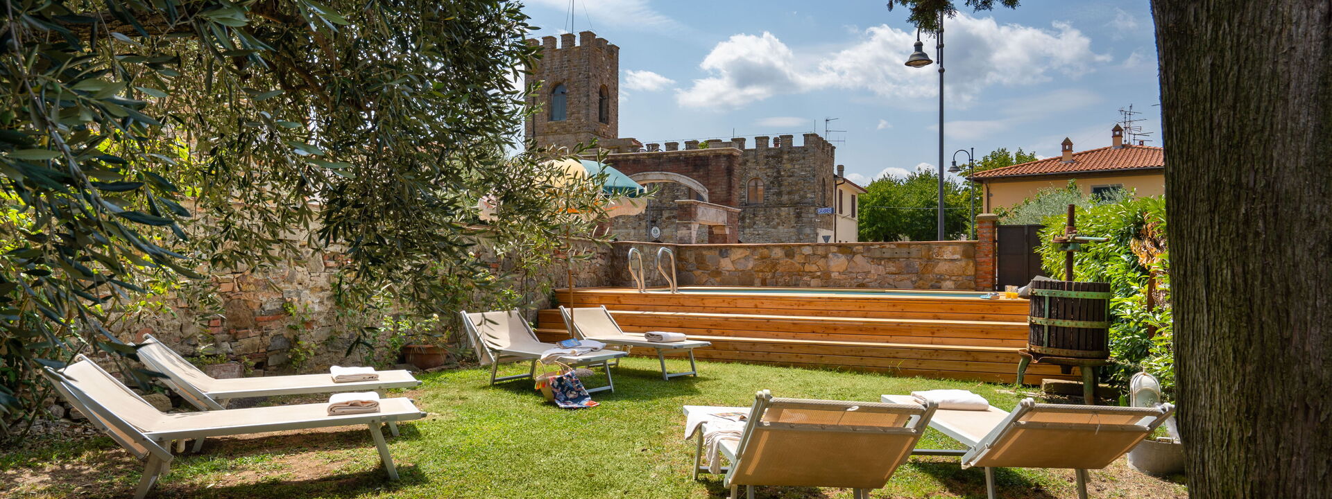 Villa Fracassini: bassin, Extérieur, Jardin