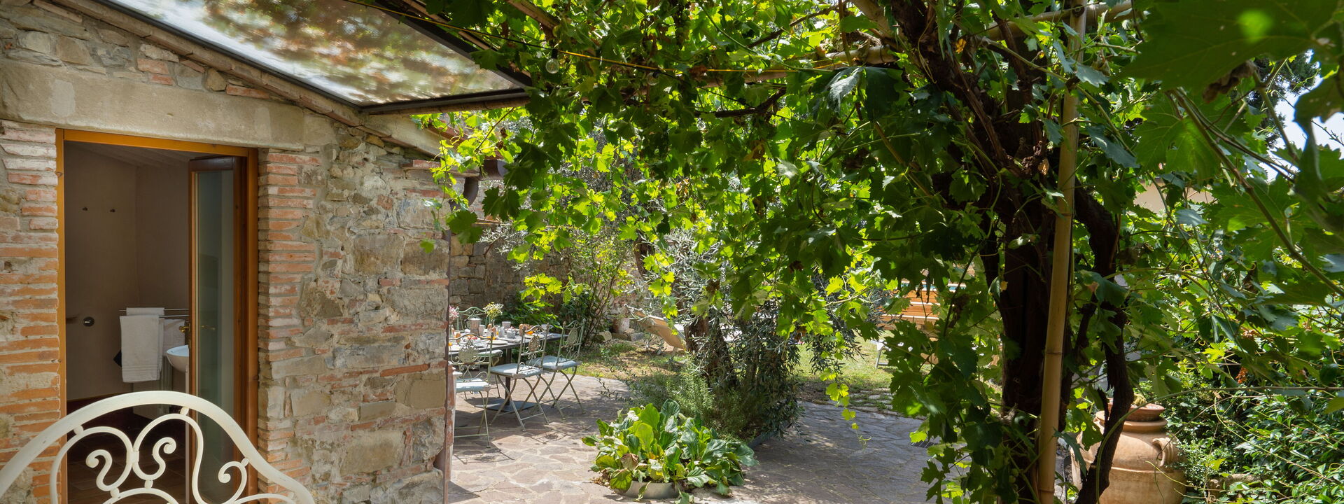 Villa Fracassini: Balcon / Terrasse / Patio, Extérieur, Jardin, Salle de bain